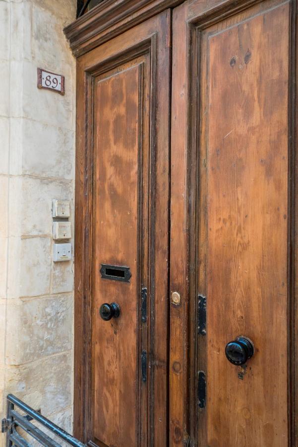 Valletta Main Street Apartment Deluxe Exterior foto